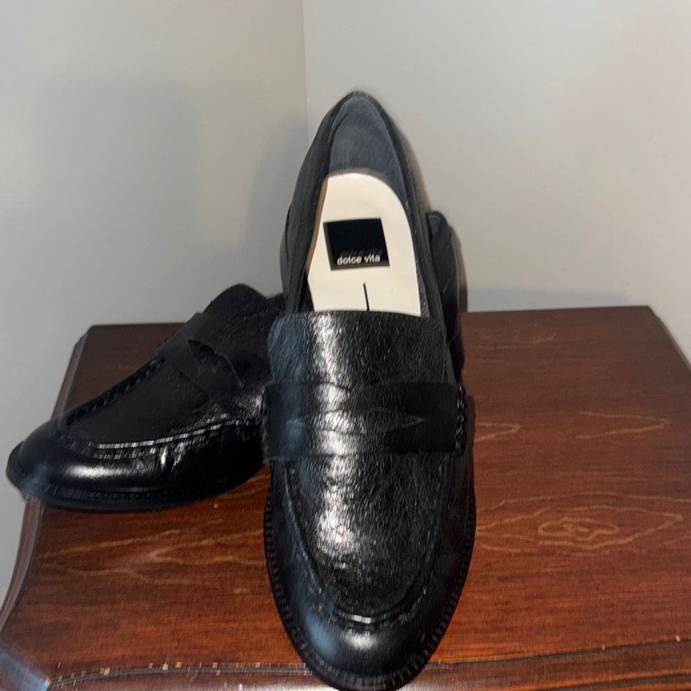 Dolce Vita Women's Classic Black Loafers